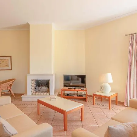 Tulipa Negra Villa